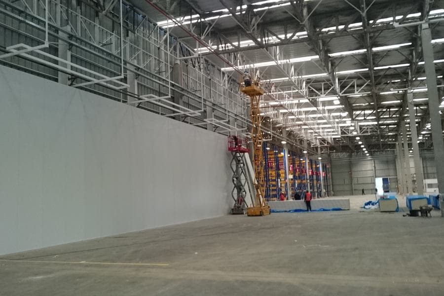 Montaje de paneles en centro de distribución Cencosud Chillán